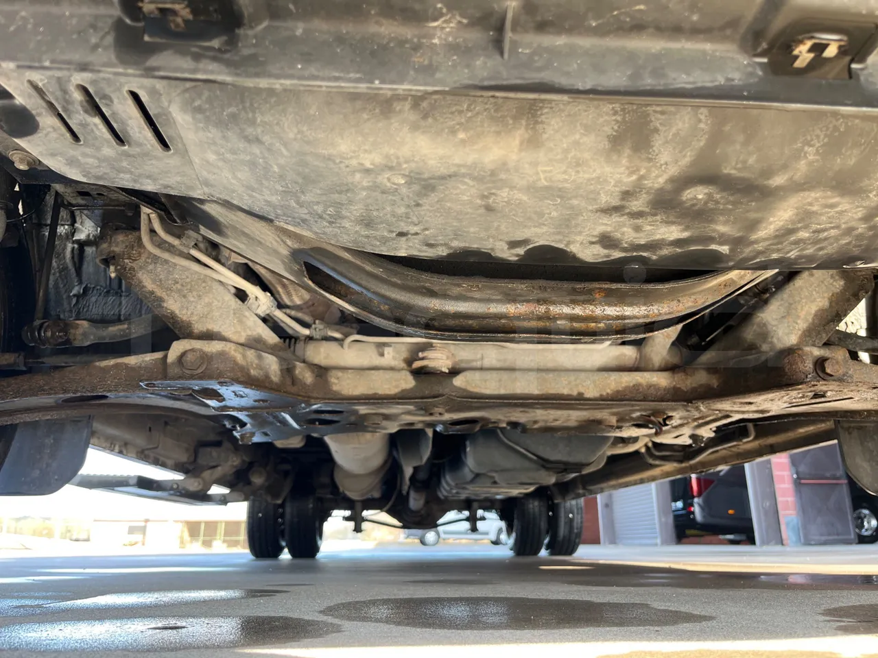 Ford Transit FBD -  Euro6 - 114kW - 6.704mt - front undercarriage from front