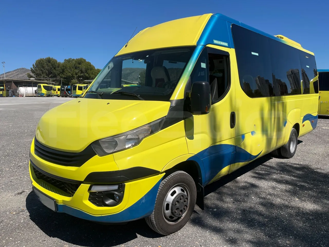 Iveco Ferqui Radius Dino - EUR6 - 132kW - 7.630m - 3/4 front left