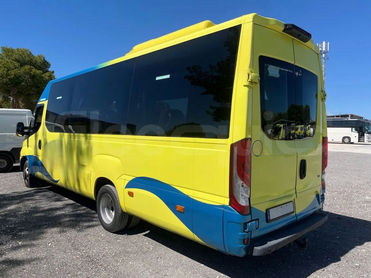 Iveco Ferqui Radius Dino - EUR6 - 132kW - 7.630m - 3/4 left rear side
