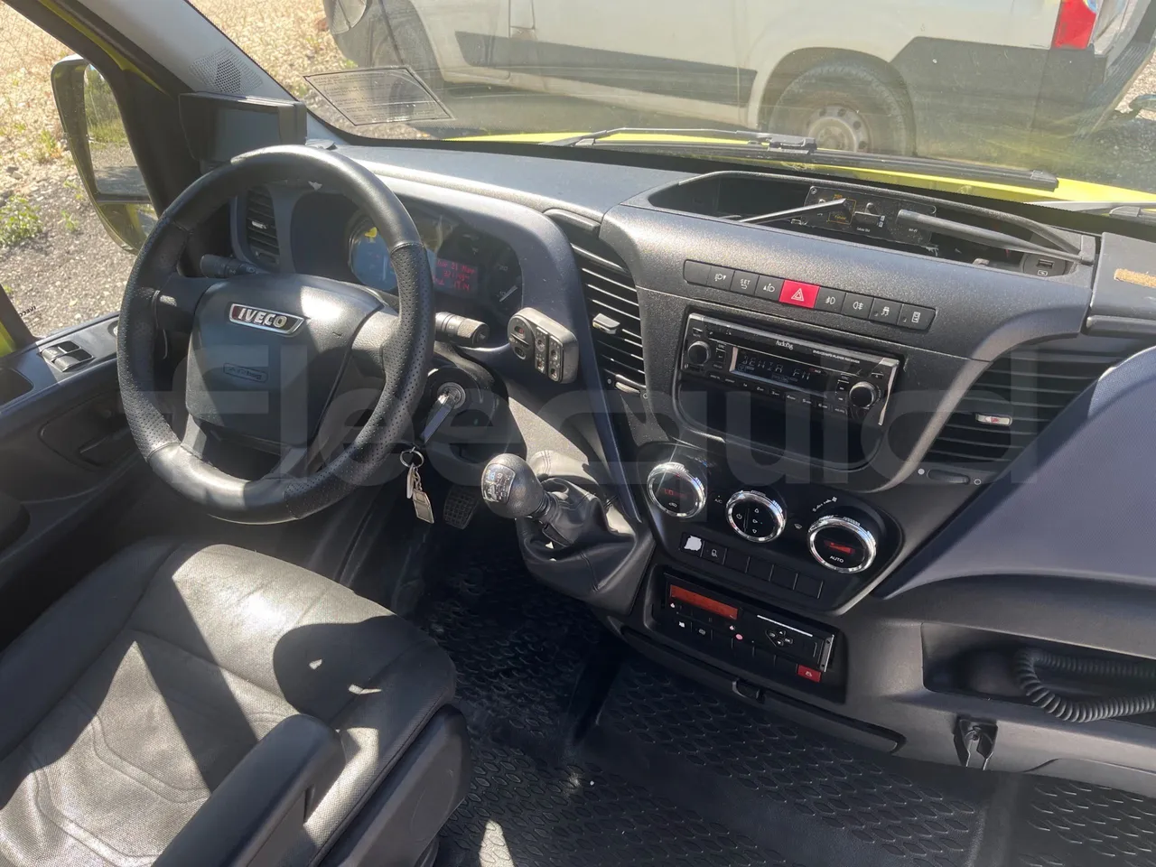 Iveco Ferqui Radius Dino - EUR6 - 132kW - 7.630m - buttons panels on