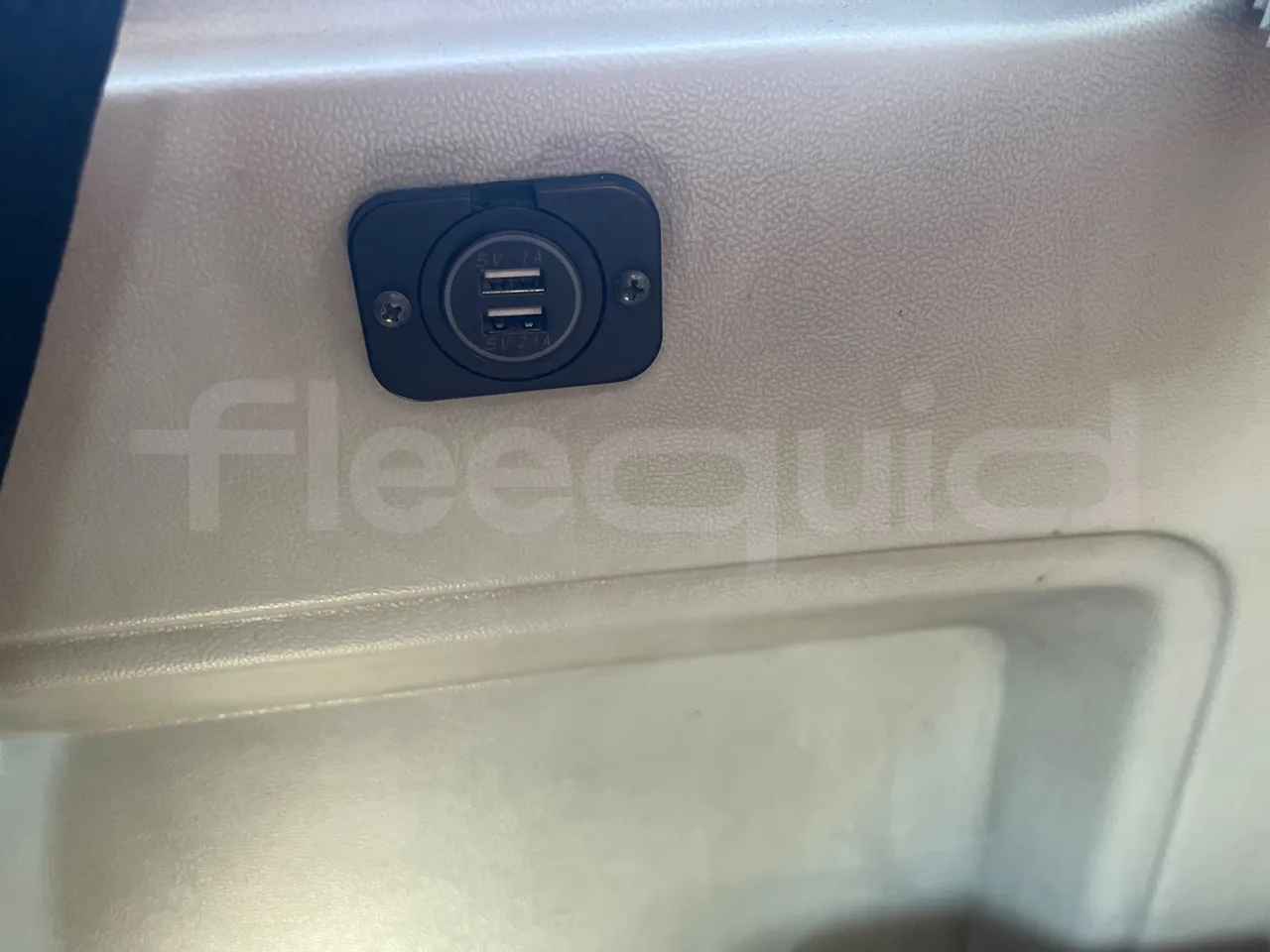 Iveco Ferqui Radius Dino - EUR6 - 132kW - 7.630m - usb charging detail