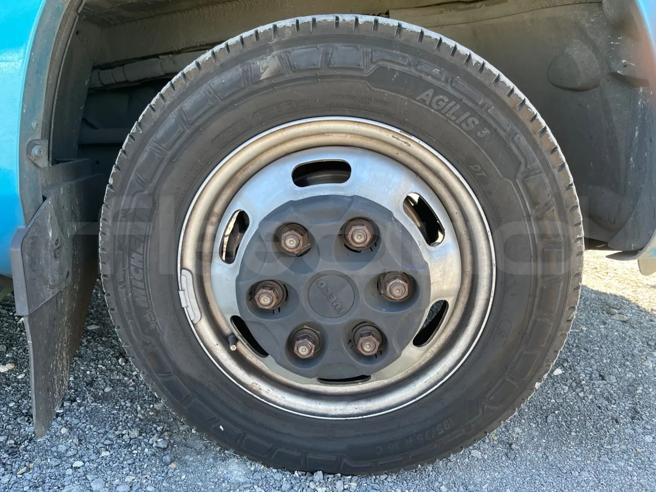 Iveco Ferqui Radius Dino - EUR6 - 132kW - 7.630m - front left tire measurements