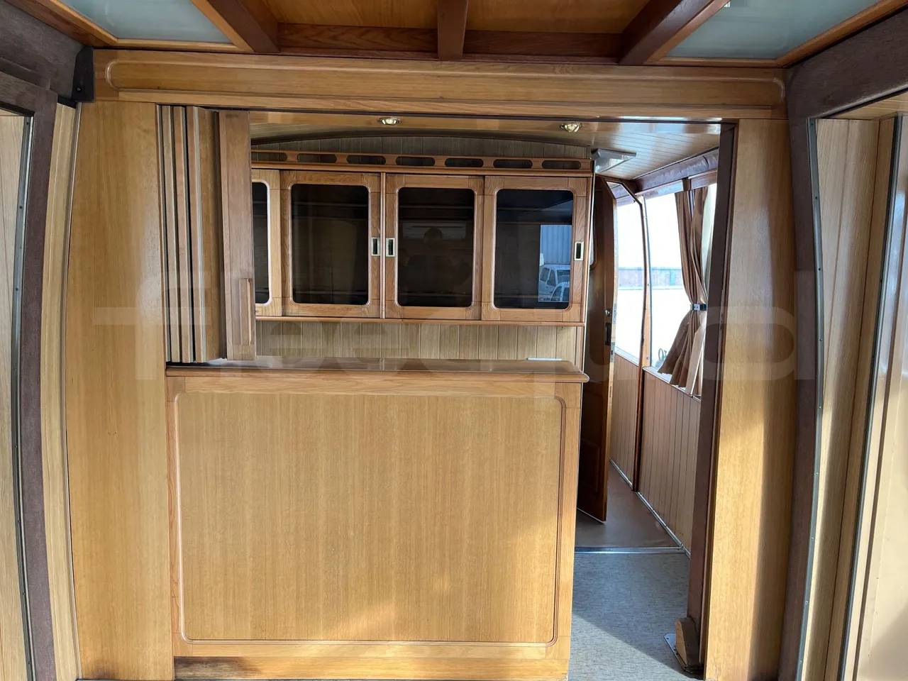 Volvo B10M 55/60 -EUR0-228kW -11.880m - disabled area photo