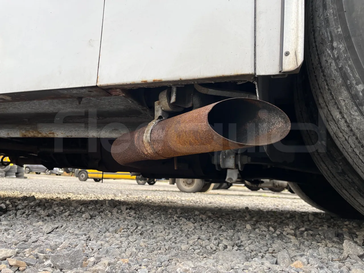 Volvo B10M 55/60 -EUR0-228kW -11.880m - exhaust photo