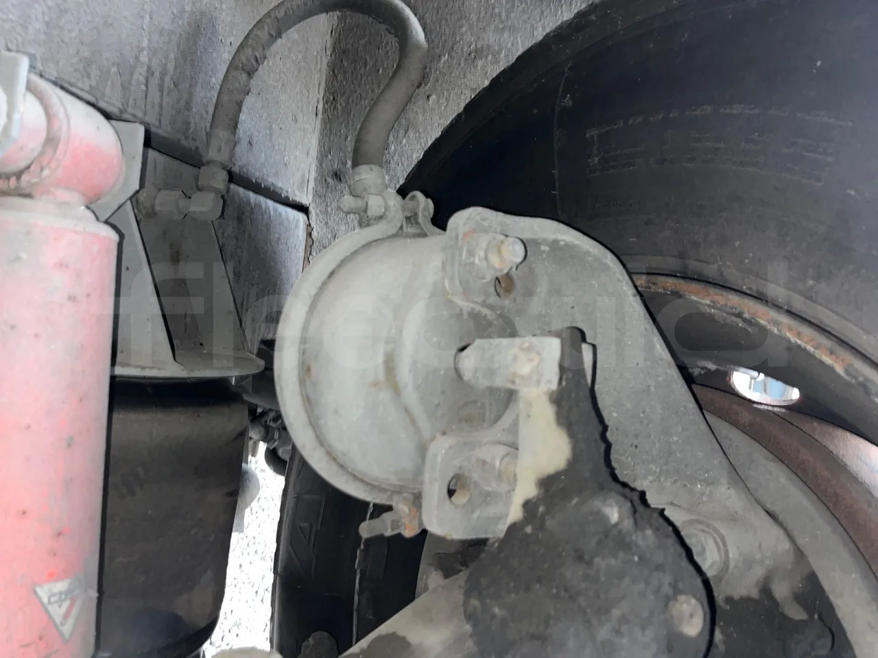 Volvo B10M 55/60 -EUR0-228kW -11.880m - front brake calipers left