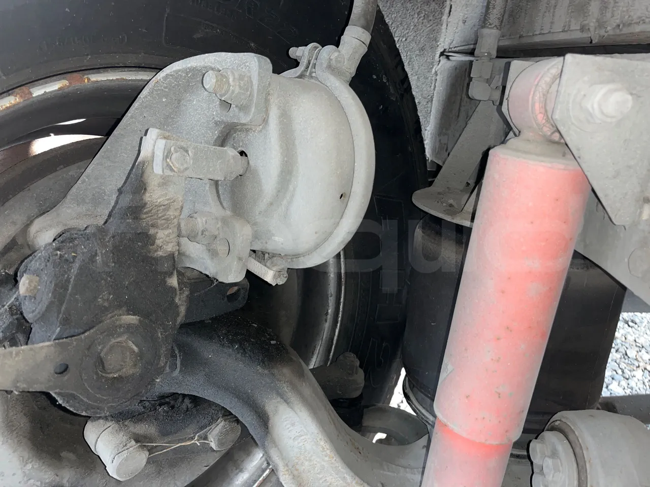 Volvo B10M 55/60 -EUR0-228kW -11.880m - front brake calipers right