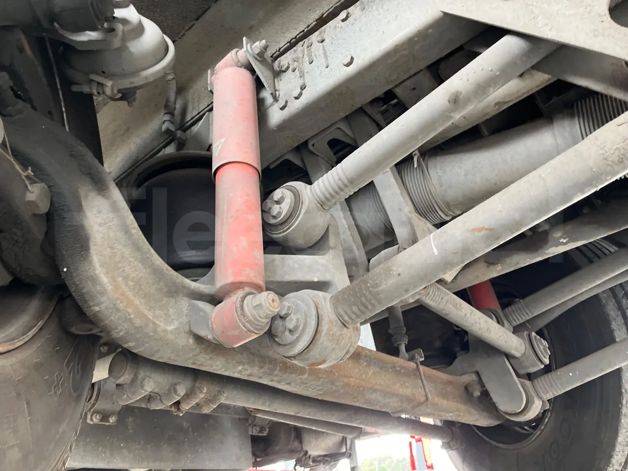 Volvo B10M 55/60 -EUR0-228kW -11.880m - front shock absorbers right