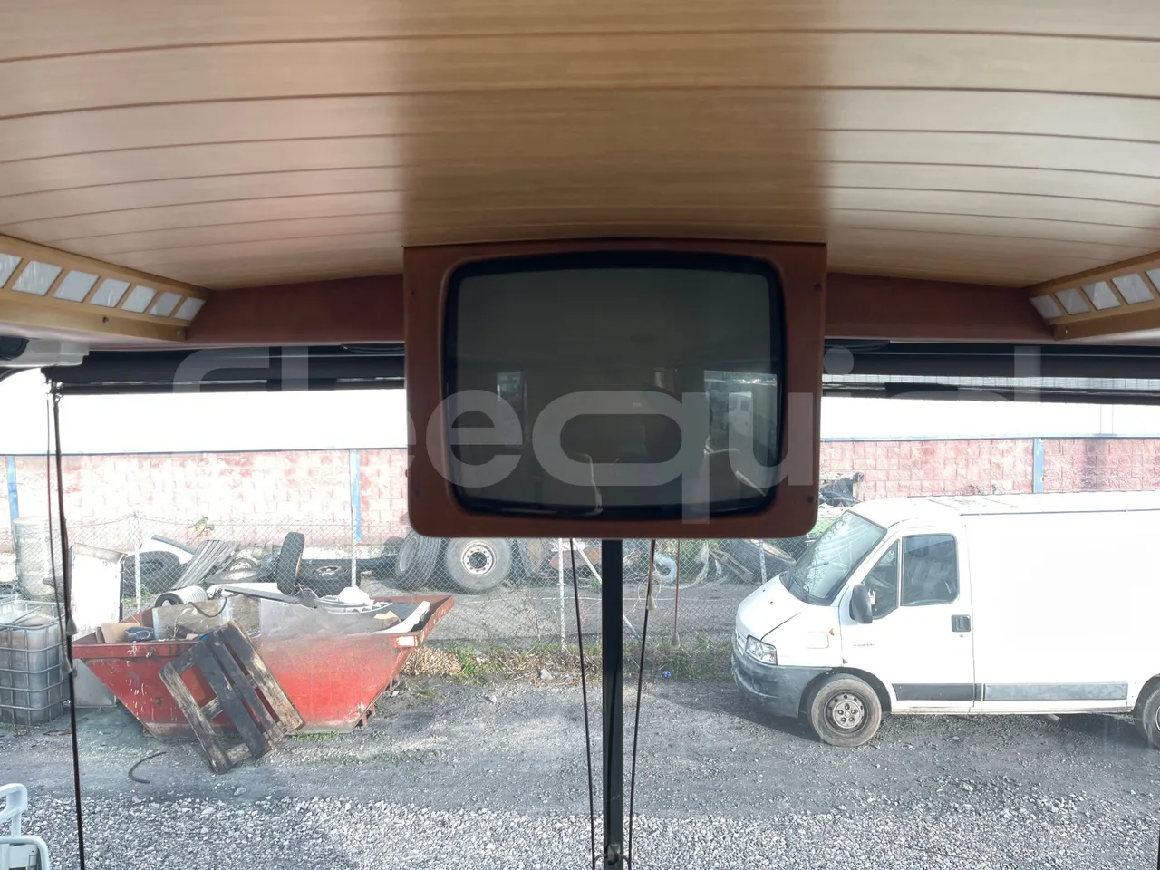 Volvo B10M 55/60 -EUR0-228kW -11.880m - monitor detail photo