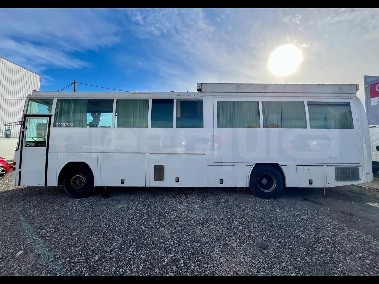 Volvo B10M 55/60 -EUR0-228kW -11.880m - left side photo