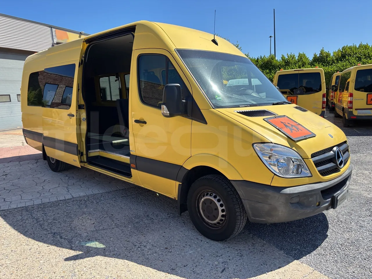 Mercedes-Benz Sprinter - 3/4 Front Right Side Doors Open