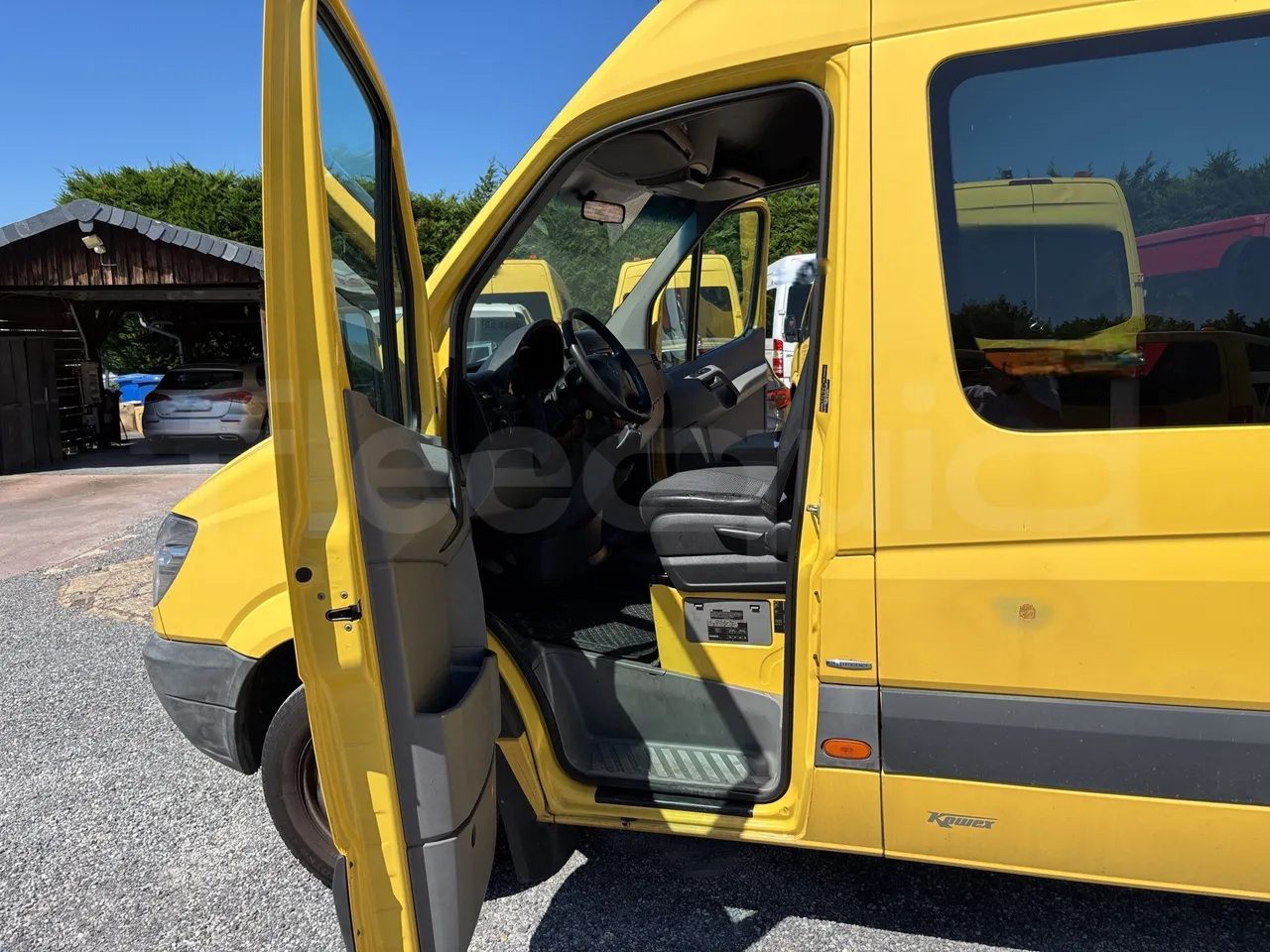 Mercedes-Benz Sprinter - Driver Door Open