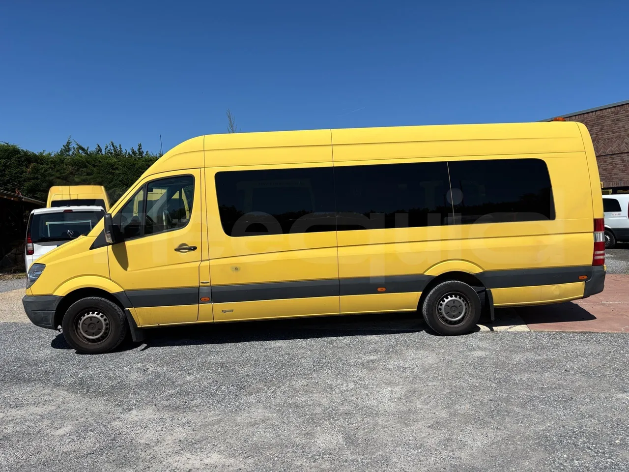Mercedes-Benz Sprinter - Left Side