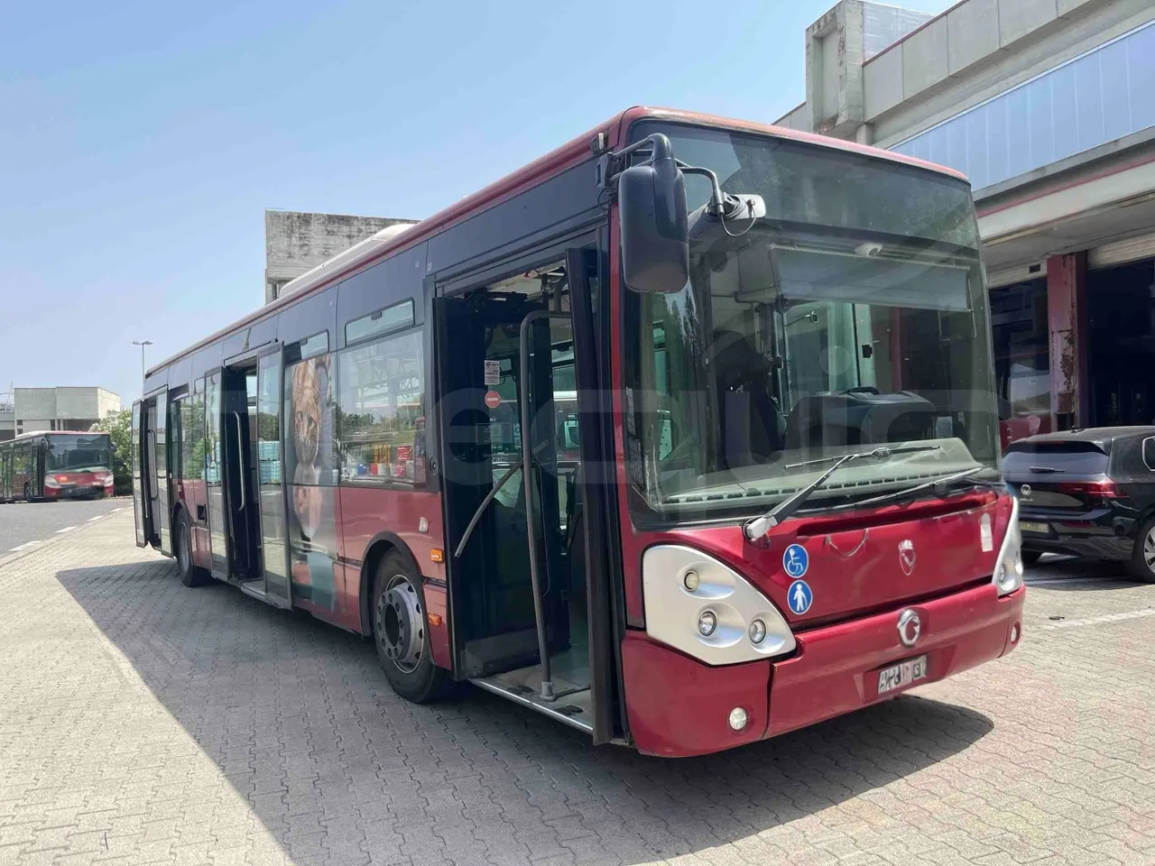Iveco Citelis - 3/4 Front Right Side Doors Open