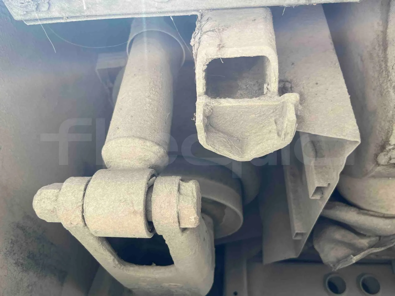Iveco Citelis - Second Axle Second Shock Absorbers Left Side