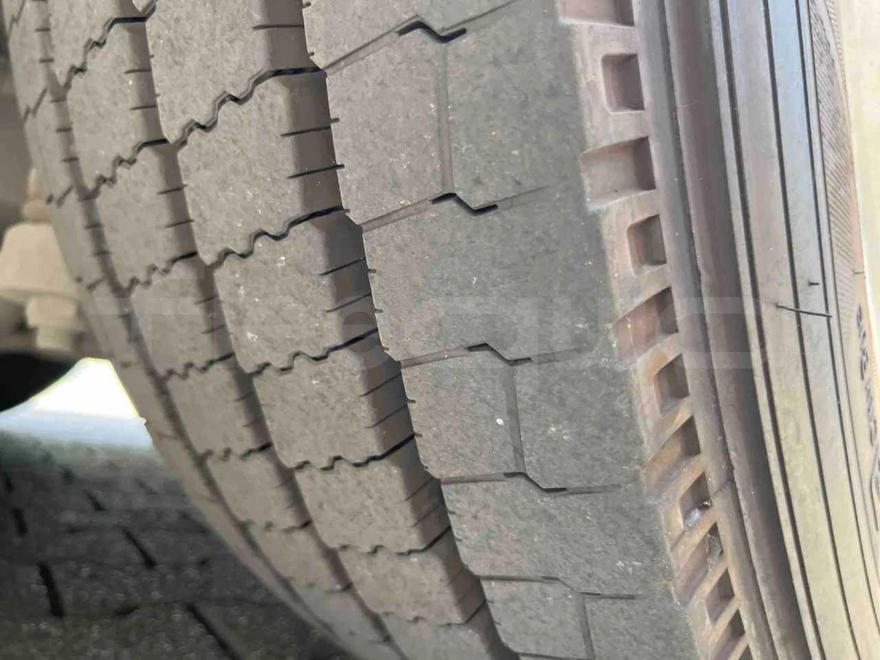 Iveco Citelis - First Axle Left Side: Tyre Tread
