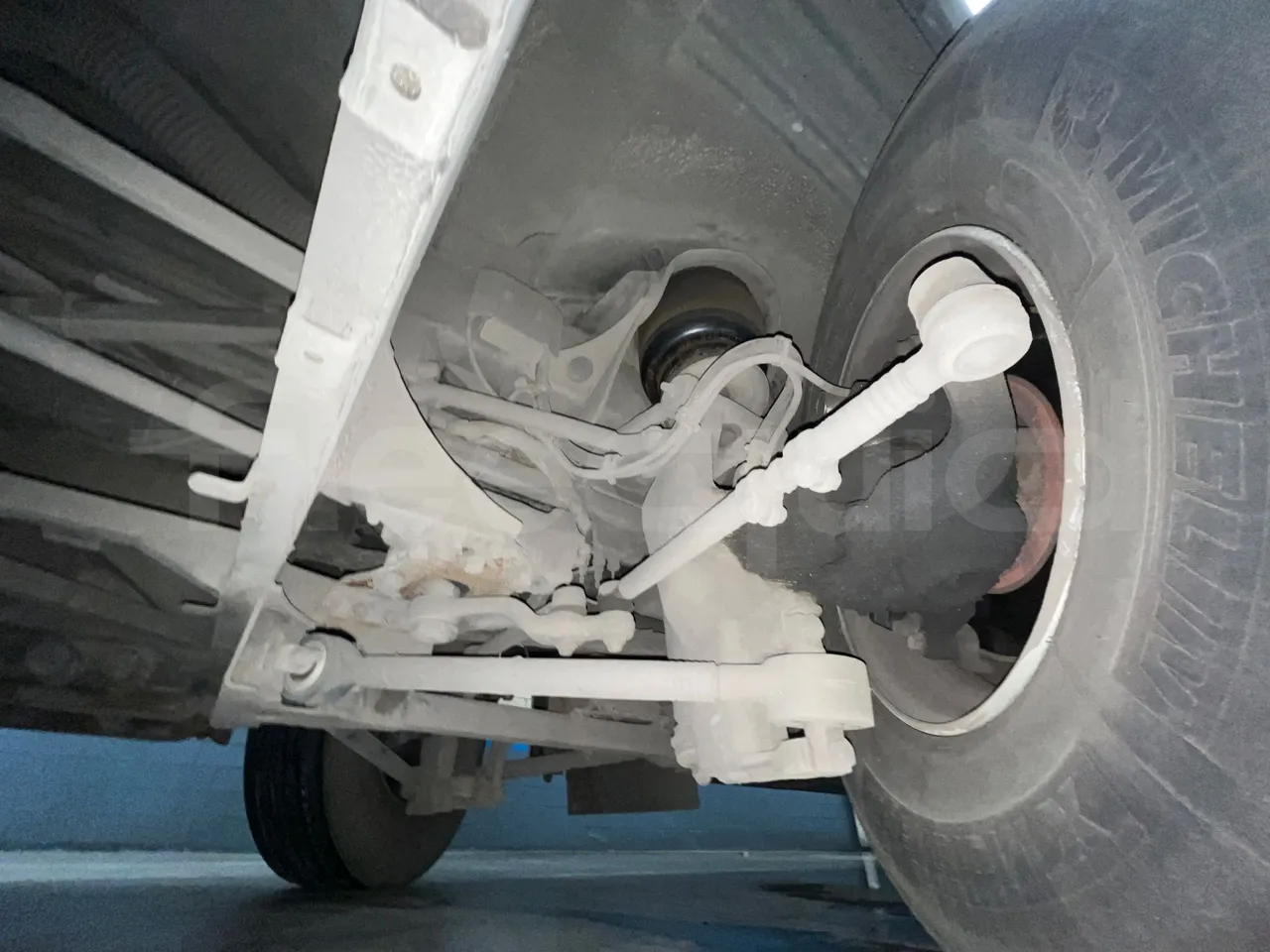 Man Lion's Regio L 360 - Euro5 - 265kW - 13.900mt - front shock absorbers left