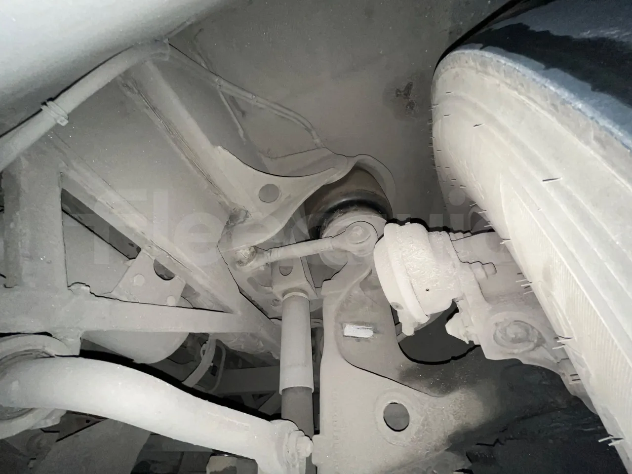 Man Lion's Regio L 360 - Euro5 - 265kW - 13.900mt - front shock absorbers right