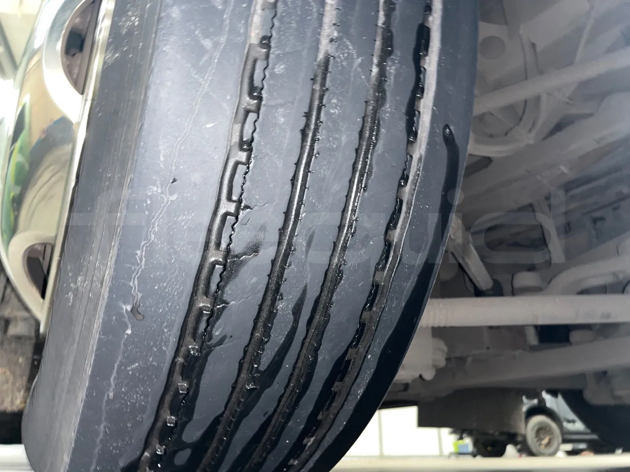 Man Lion's Regio L 360 - Euro5 - 265kW - 13.900mt - tread condition second axle tires right