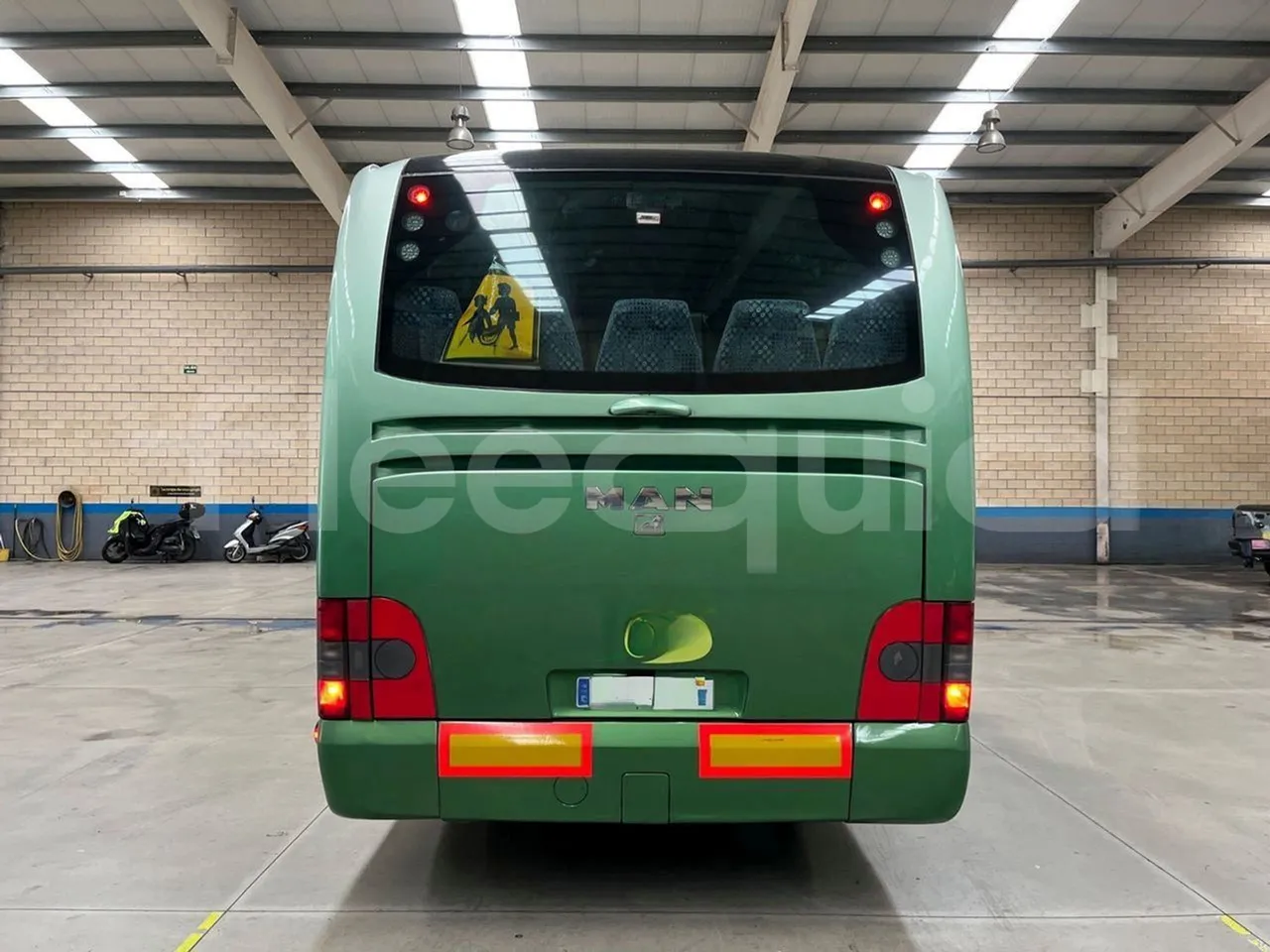 Man Lion's Regio L 360 - Euro5 - 265kW - 13.900mt - rear hatch closed