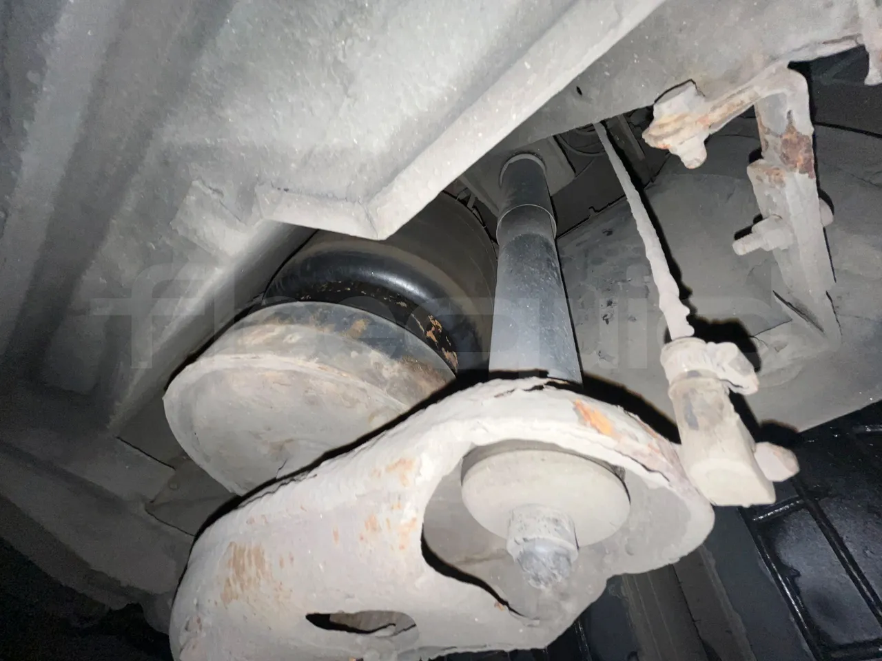 Man Lion's Regio L 360 - Euro5 - 265kW - 13.900mt - axle 2 shock absorbers 1 right