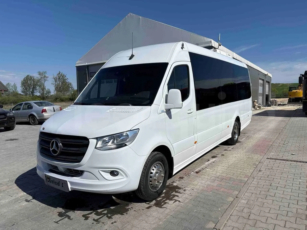Mercedes-Benz Sprinter Mercus - Euro6 - 140kW - 7,400mt - 3/4 front left