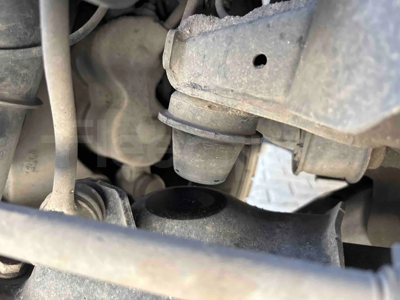 Mercedes-Benz Sprinter Mercus - Euro6 - 140kW - 7,400mt - front brake calipers right