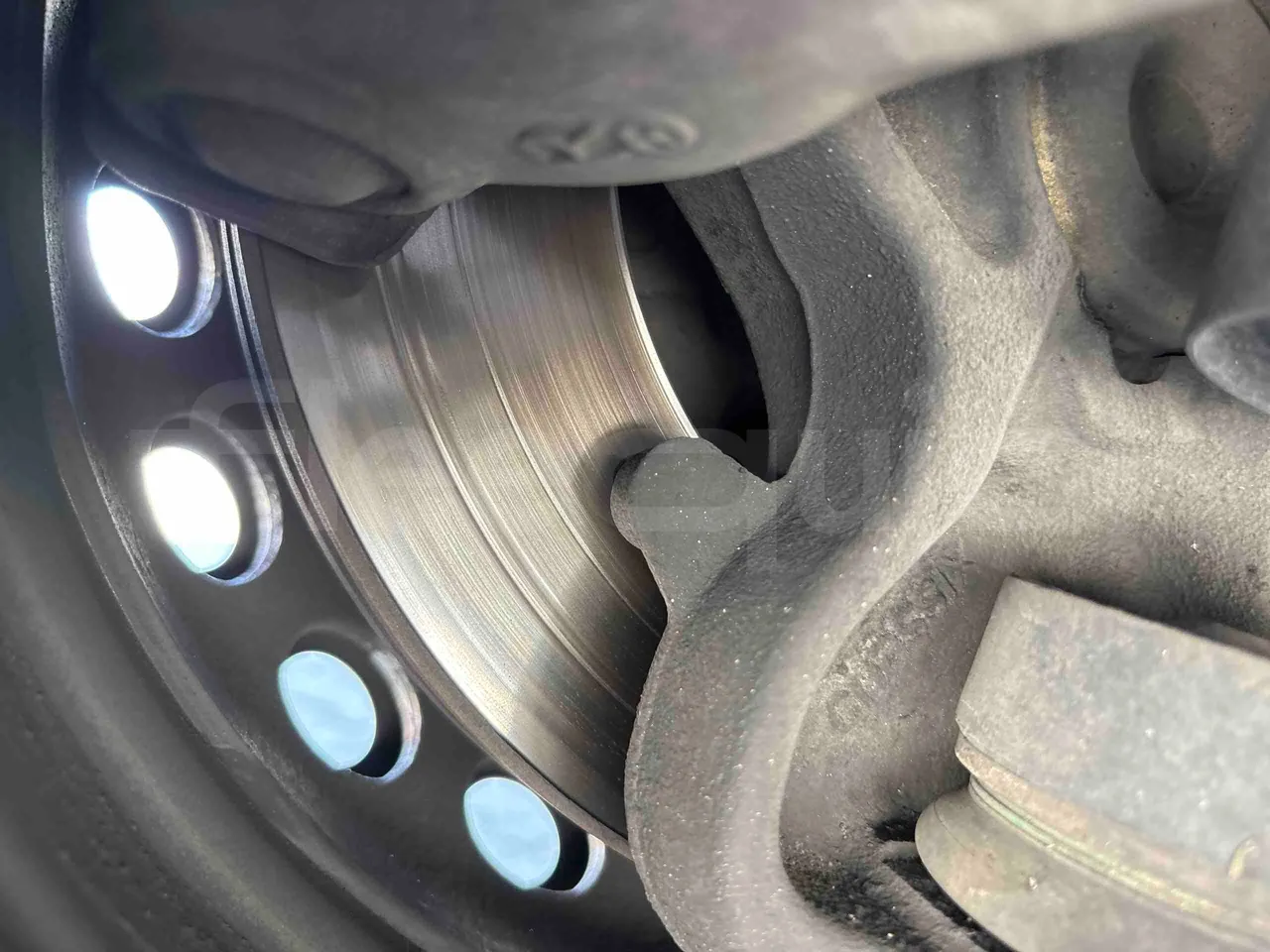 Mercedes-Benz Sprinter Mercus - Euro6 - 140kW - 7,400mt - front discs right