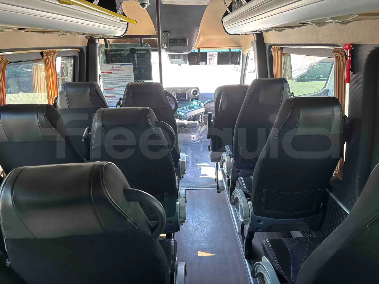 Mercedes-Benz Sprinter Mercus - Euro6 - 140kW - 7,400mt - forward view middle aisle