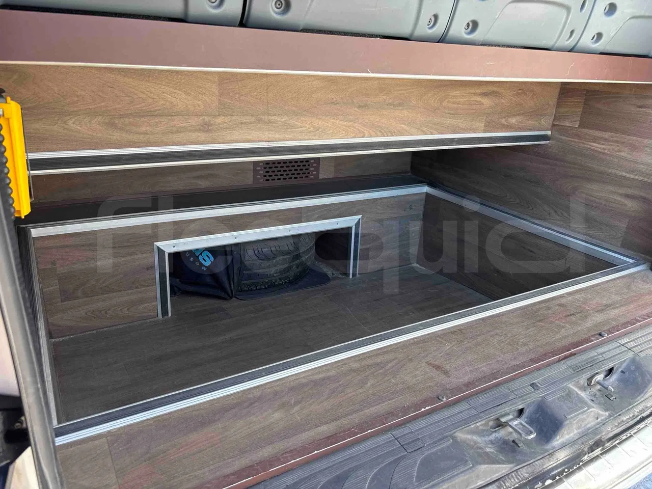 Mercedes-Benz Sprinter Mercus - Euro6 - 140kW - 7,400mt - internal frame rust check