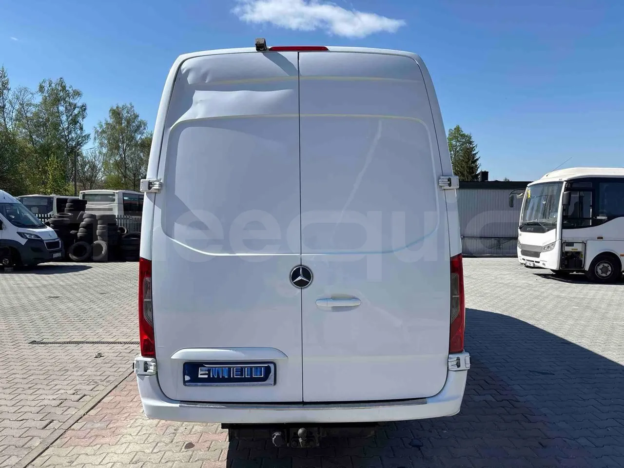 Mercedes-Benz Sprinter Mercus - Euro6 - 140kW - 7,400mt - rear hatch closed