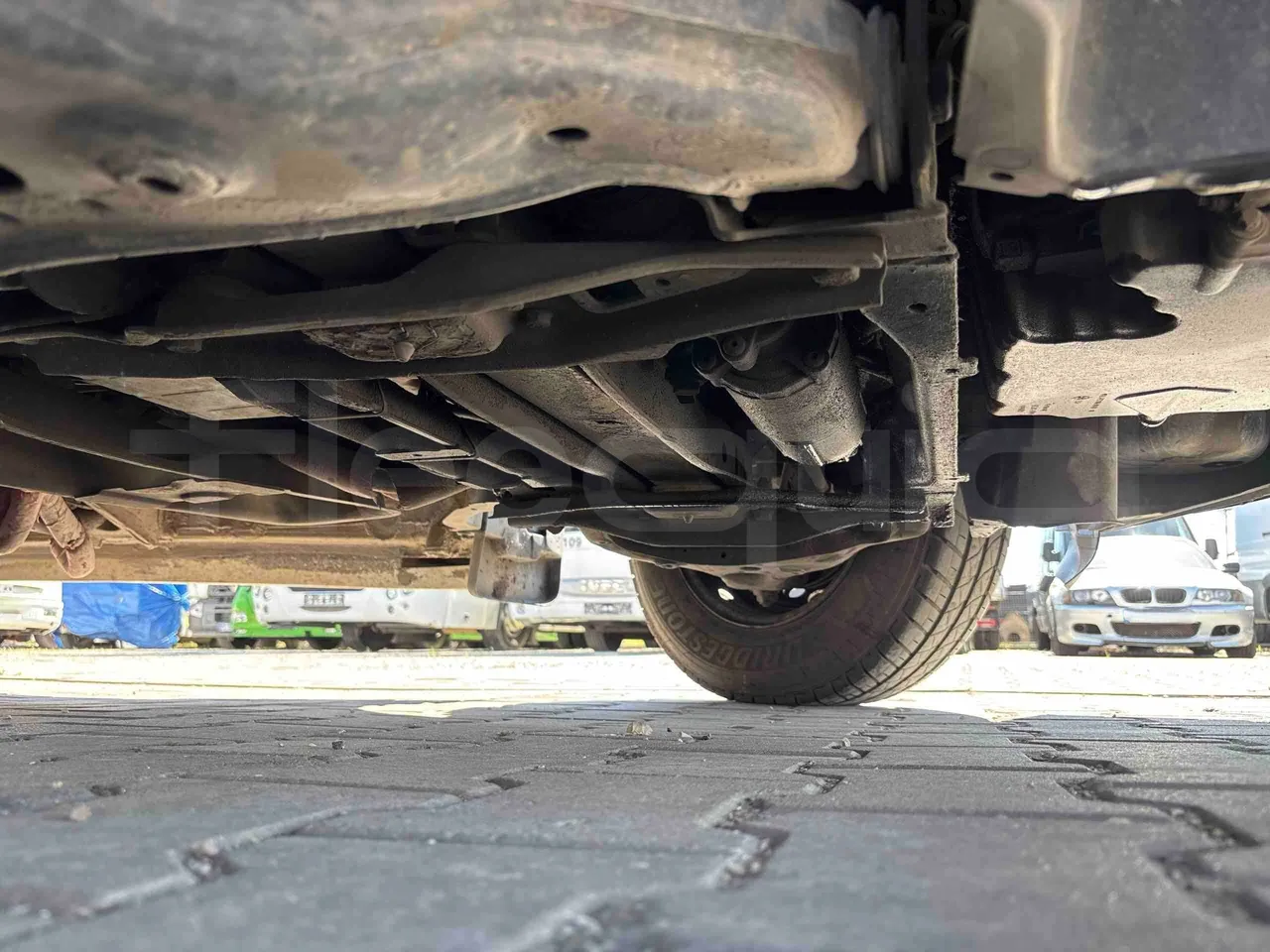 Mercedes-Benz Sprinter Mercus - Euro6 - 140kW - 7,400mt - front axle right side