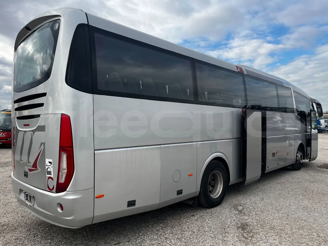 Irizar i6 12.35 - EUR6 - 305kW - 12.200m - 3/4 right rear doors open