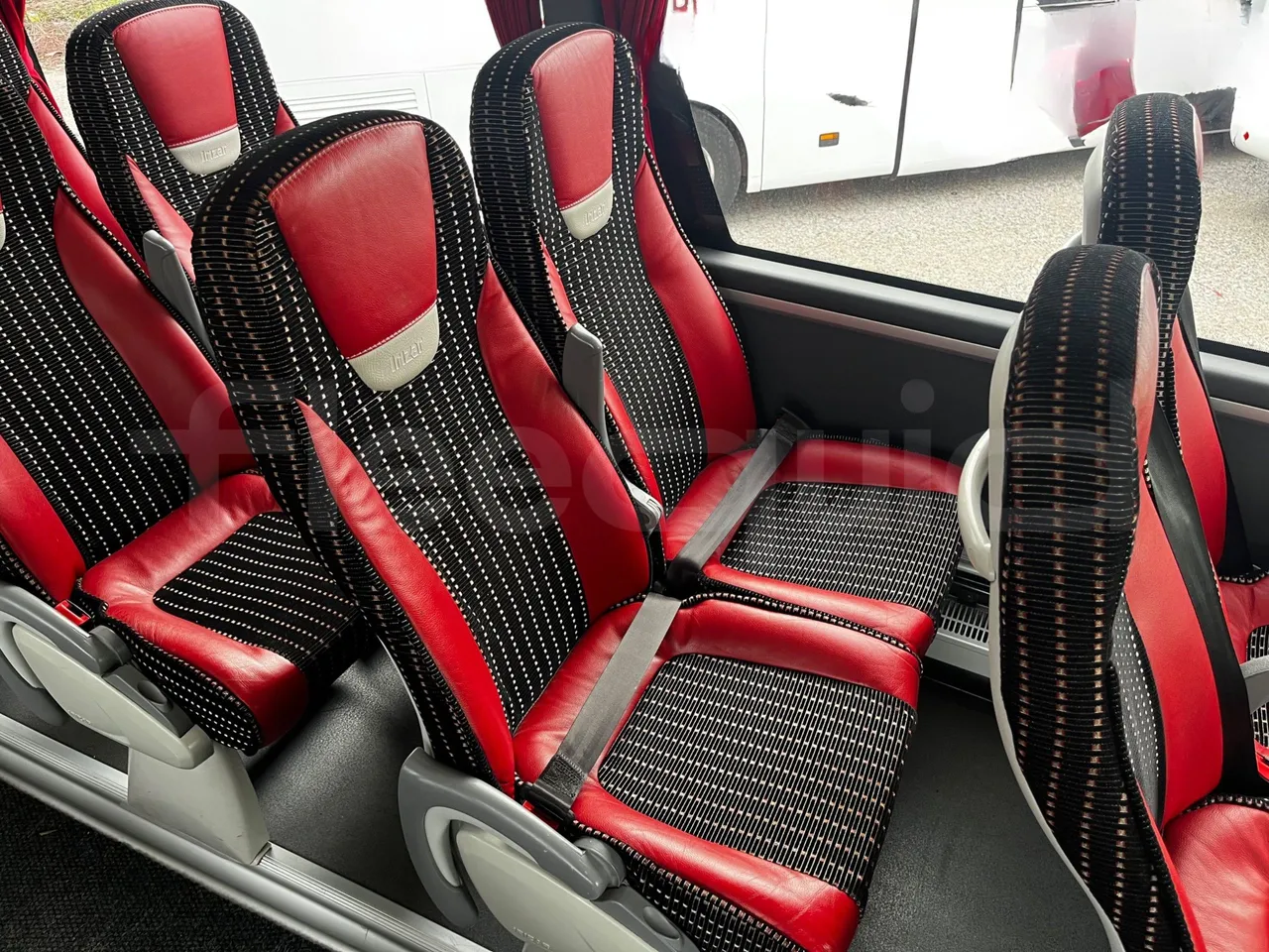 Irizar i6 12.35 - EUR6 - 305kW - 12.200m - central seat safety belt