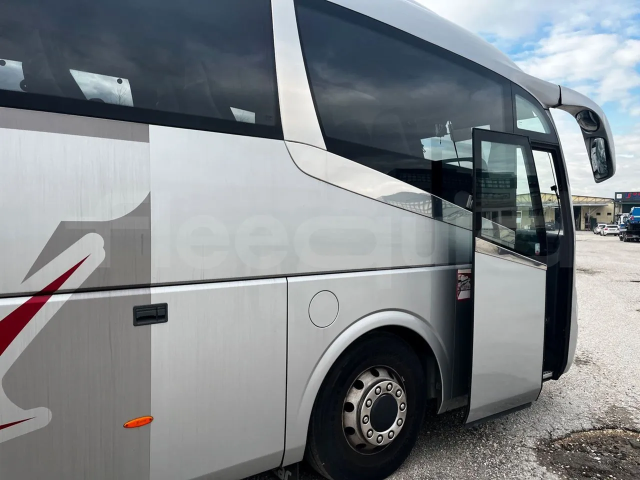 Irizar i6 12.35 - EUR6 - 305kW - 12.200m - platform open photo