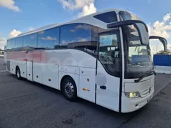 Mercedes-Benz Tourismo RHD / Euro 6 - 290 Kw - 12,140 Mt - 3/4 front right doors