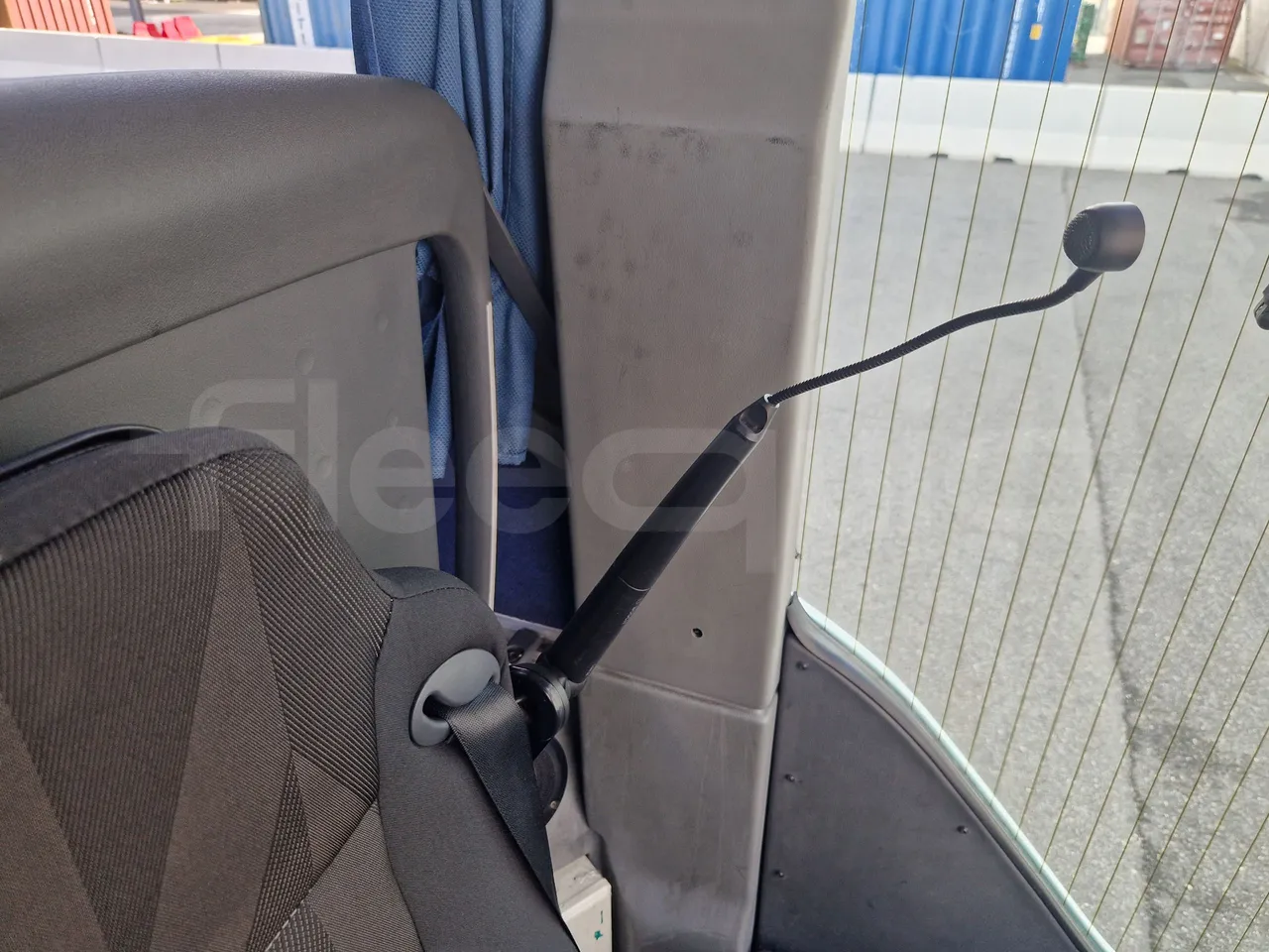 Mercedes-Benz Tourismo RHD / Euro 6 - 290 Kw - 12,140 Mt - driver microphone accessories photo