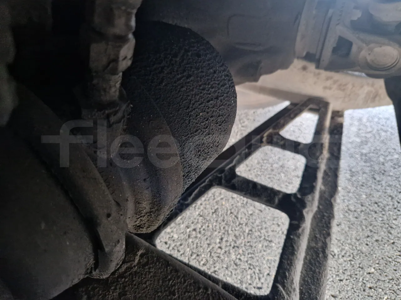 Mercedes-Benz Tourismo RHD / Euro 6 - 290 Kw - 12,140 Mt - axle 2 caliper brakes left