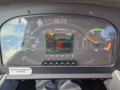 Mercedes-Benz Tourismo RHD / Euro 6 - 290 Kw - 12,140 Mt - dashboard lights on