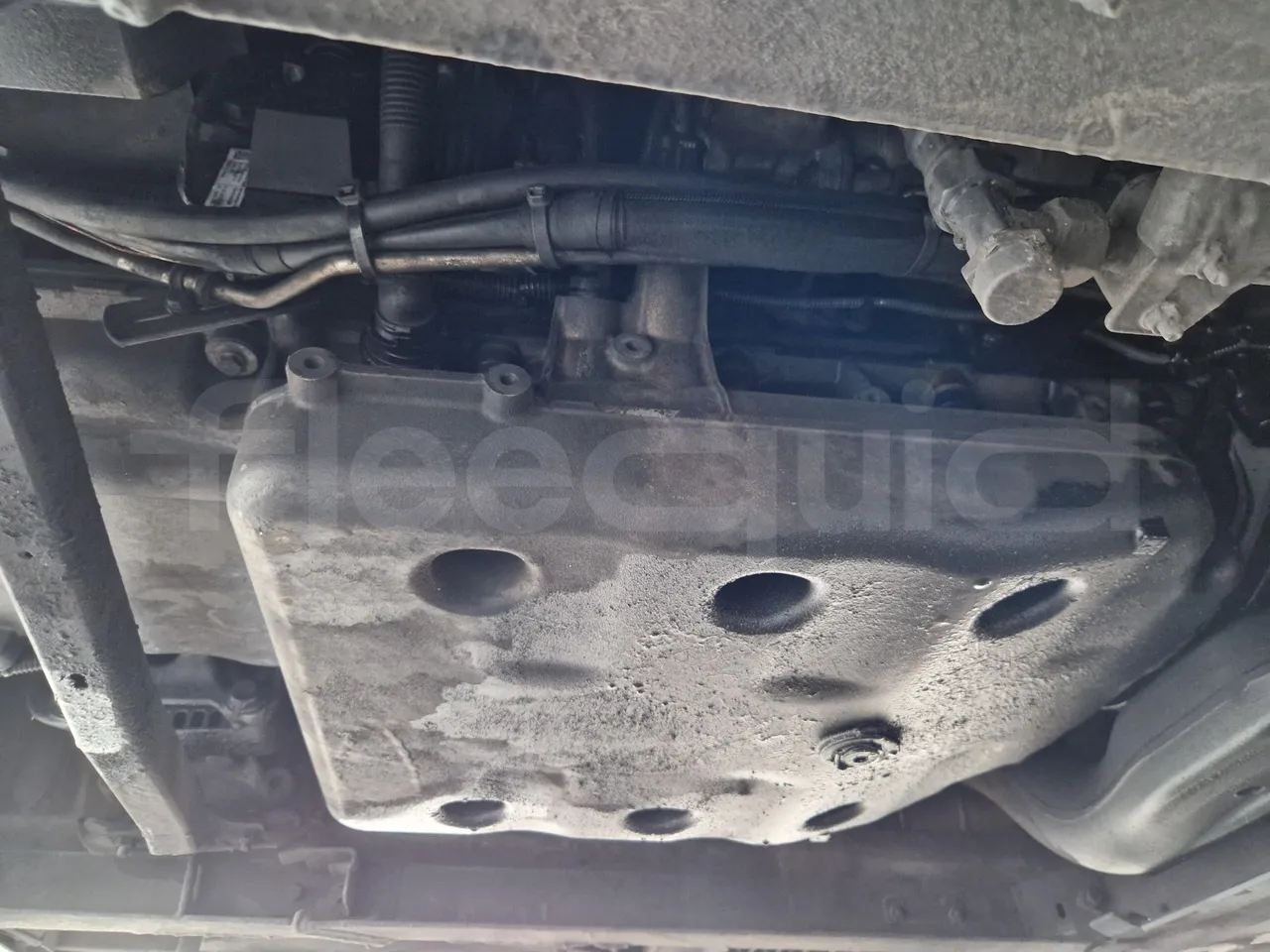Mercedes-Benz Tourismo RHD / Euro 6 - 290 Kw - 12,140 Mt - engine without protection