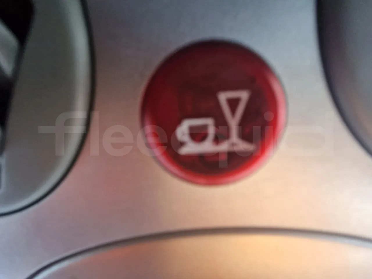 Mercedes-Benz Tourismo RHD / Euro 6 - 290 Kw - 12,140 Mt - folding seat photo