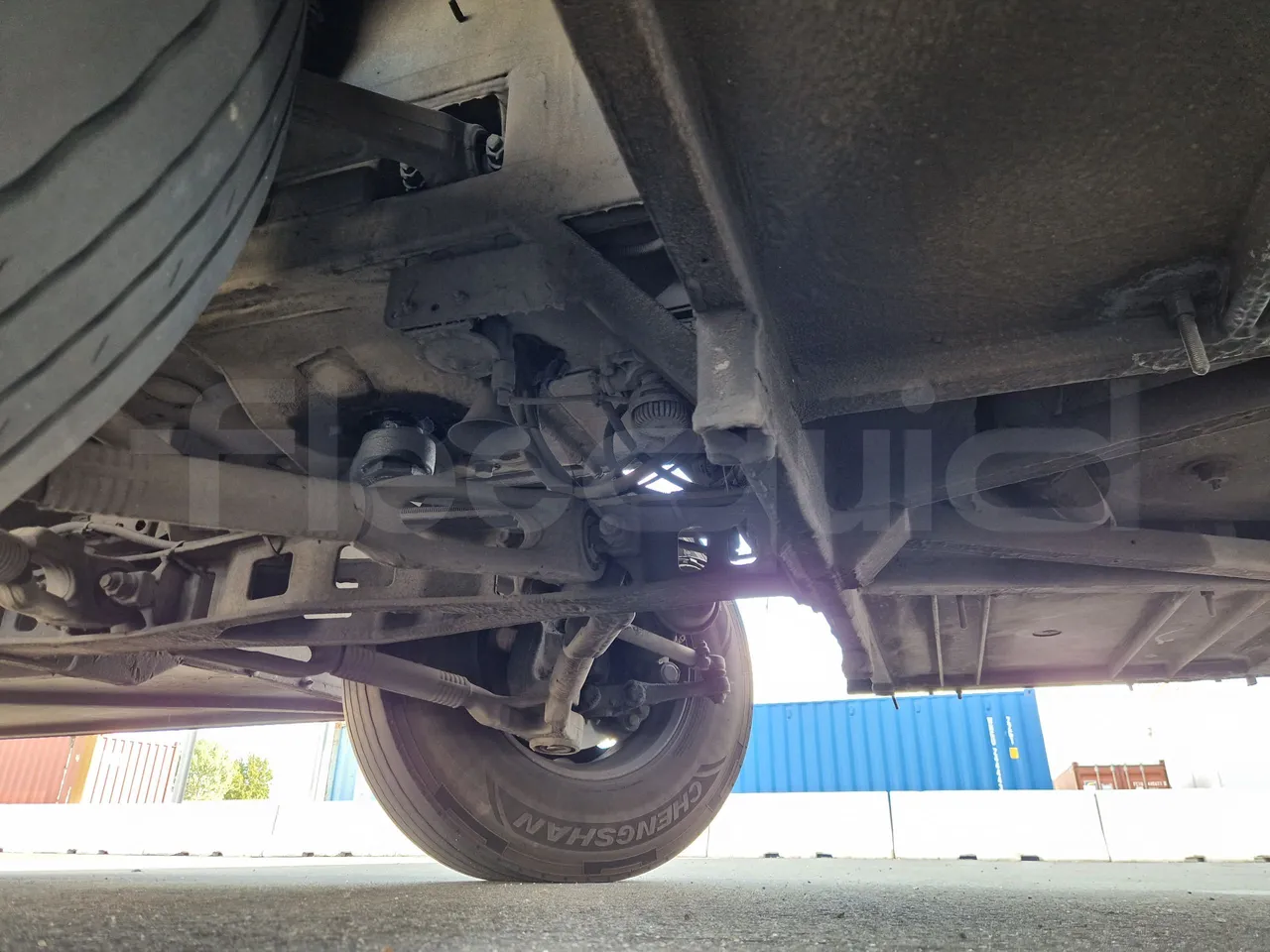 Mercedes-Benz Tourismo RHD / Euro 6 - 290 Kw - 12,140 Mt - front axle right side