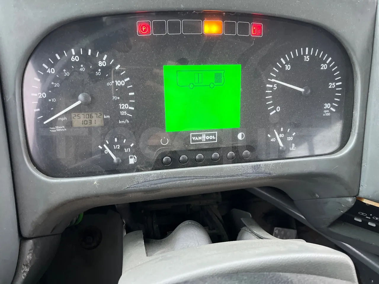 Van Hool 600 600/2 -EUR3 - 206kW-11.6m - dashboard lights on