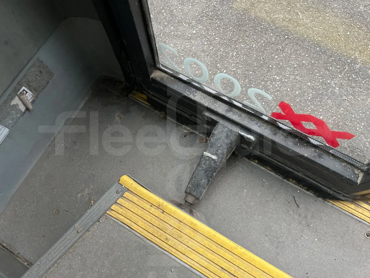 Van Hool 600 600/2 -EUR3 - 206kW-11.6m - door mechanism photo