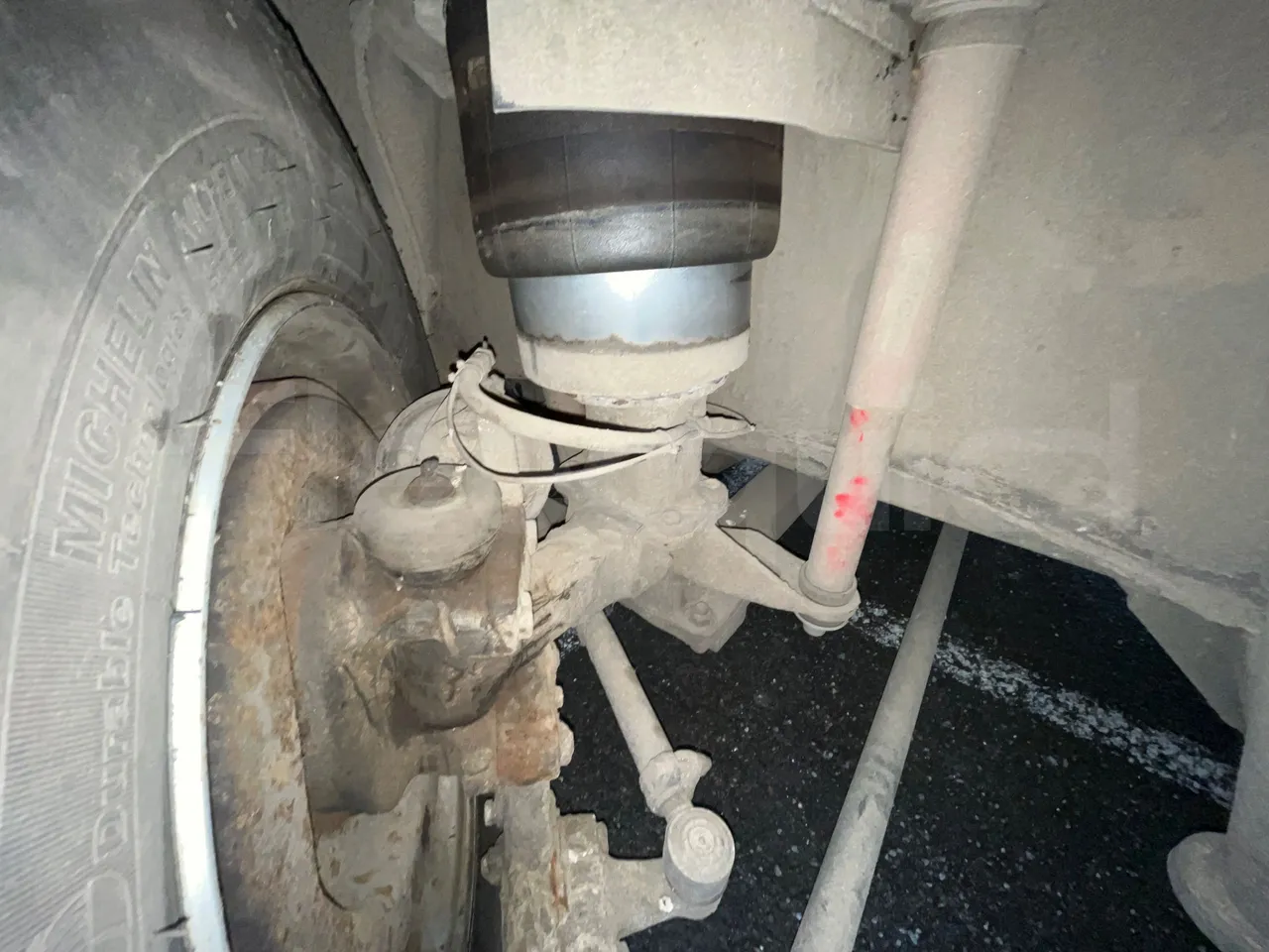 Van Hool 600 600/2 -EUR3 - 206kW-11.6m - front brake calipers left