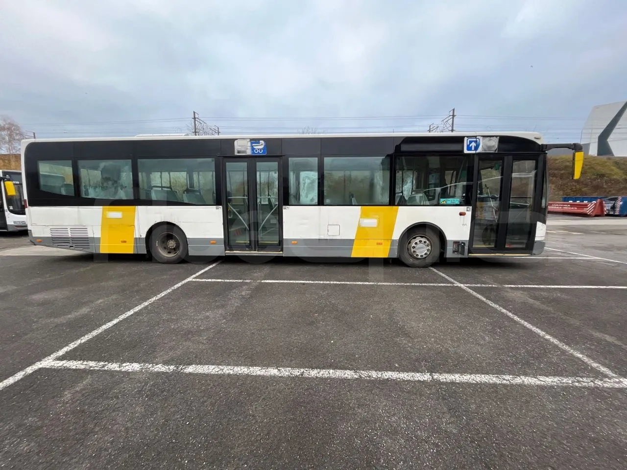 Van Hool 600 600/2 -EUR3 - 206kW-11.6m - right side doors closed