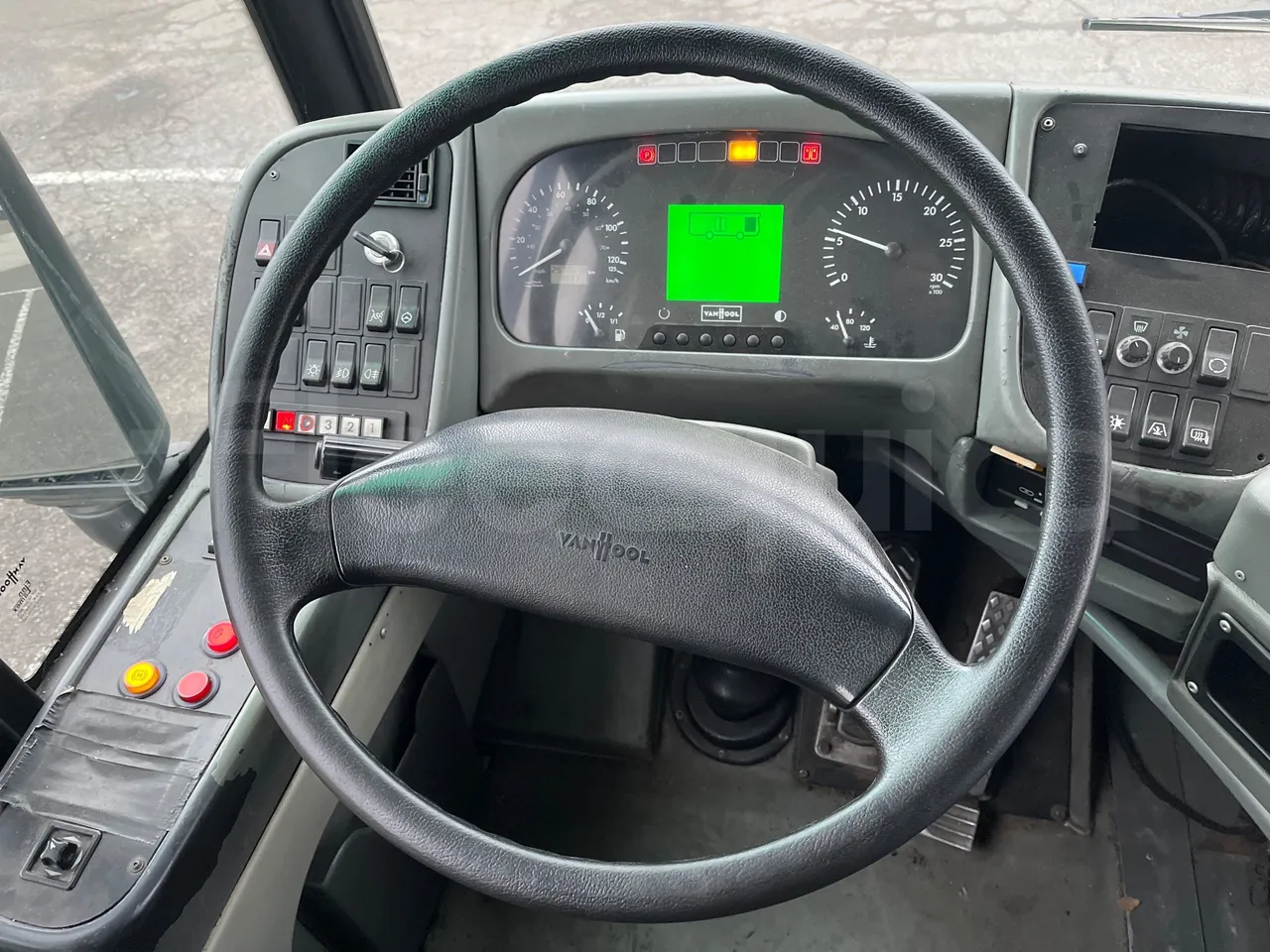 Van Hool 600 600/2 -EUR3 - 206kW-11.6m - steering wheel photo