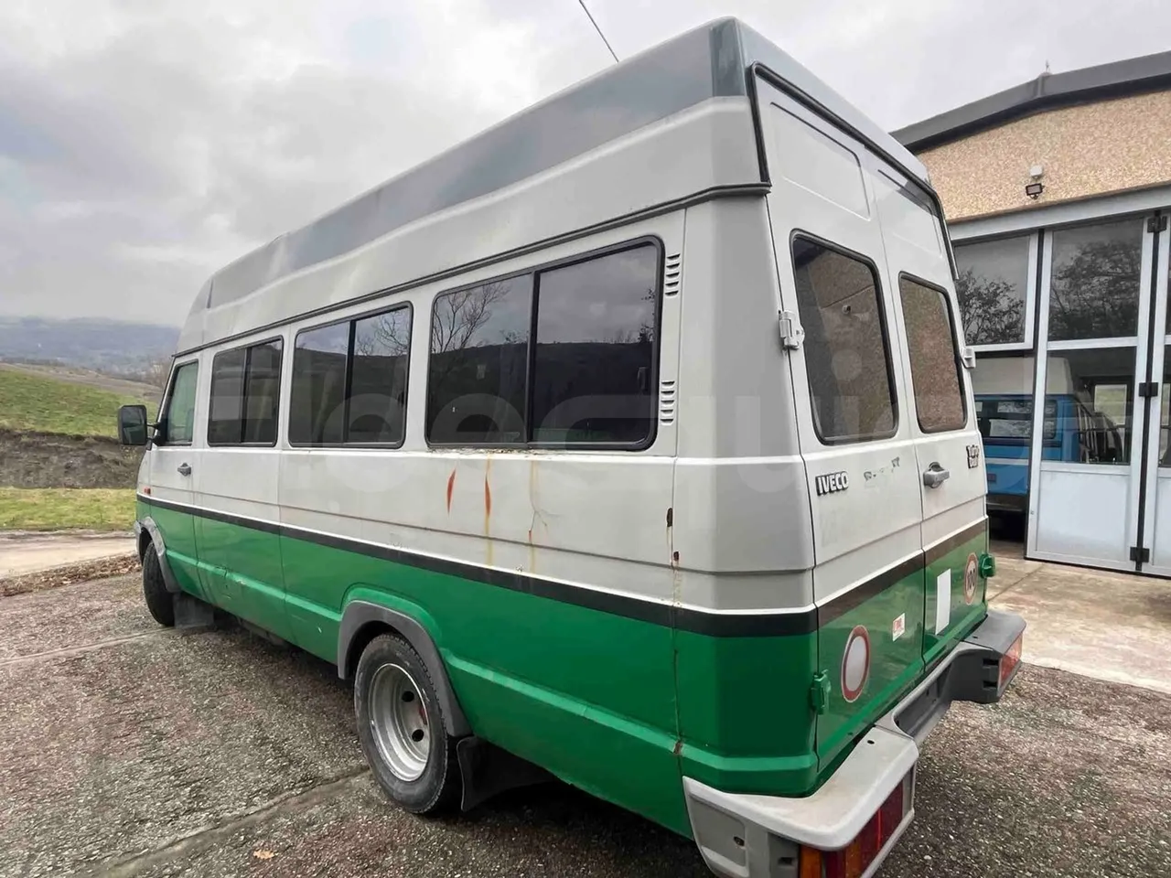 Iveco Daily A40E12 - Euro 2 - 90 kW - 5.970 mt - left side photo