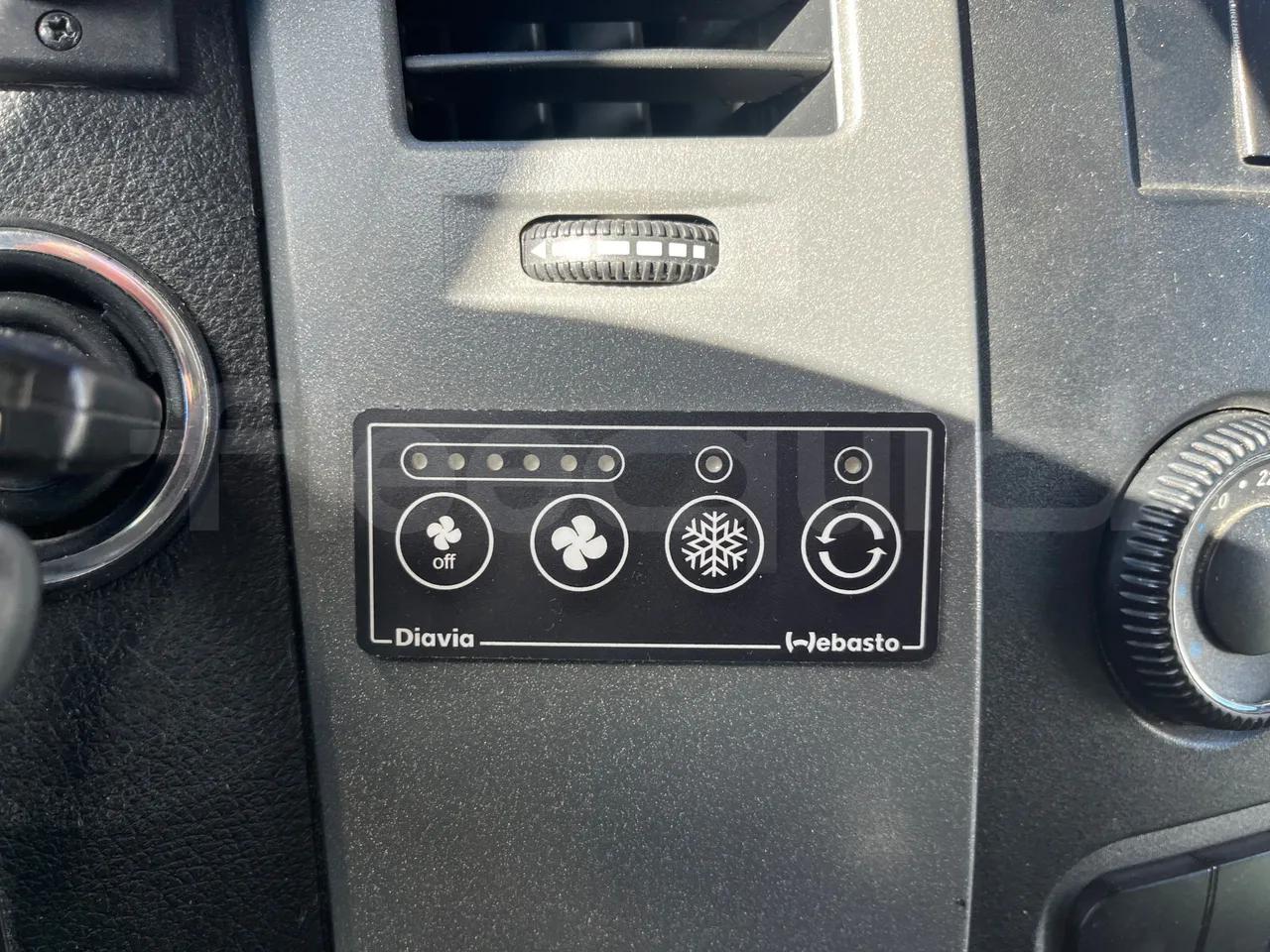 Mercedes-Benz Sprinter UNVI - EUR6/120kW/7.545m - onboard devices 1