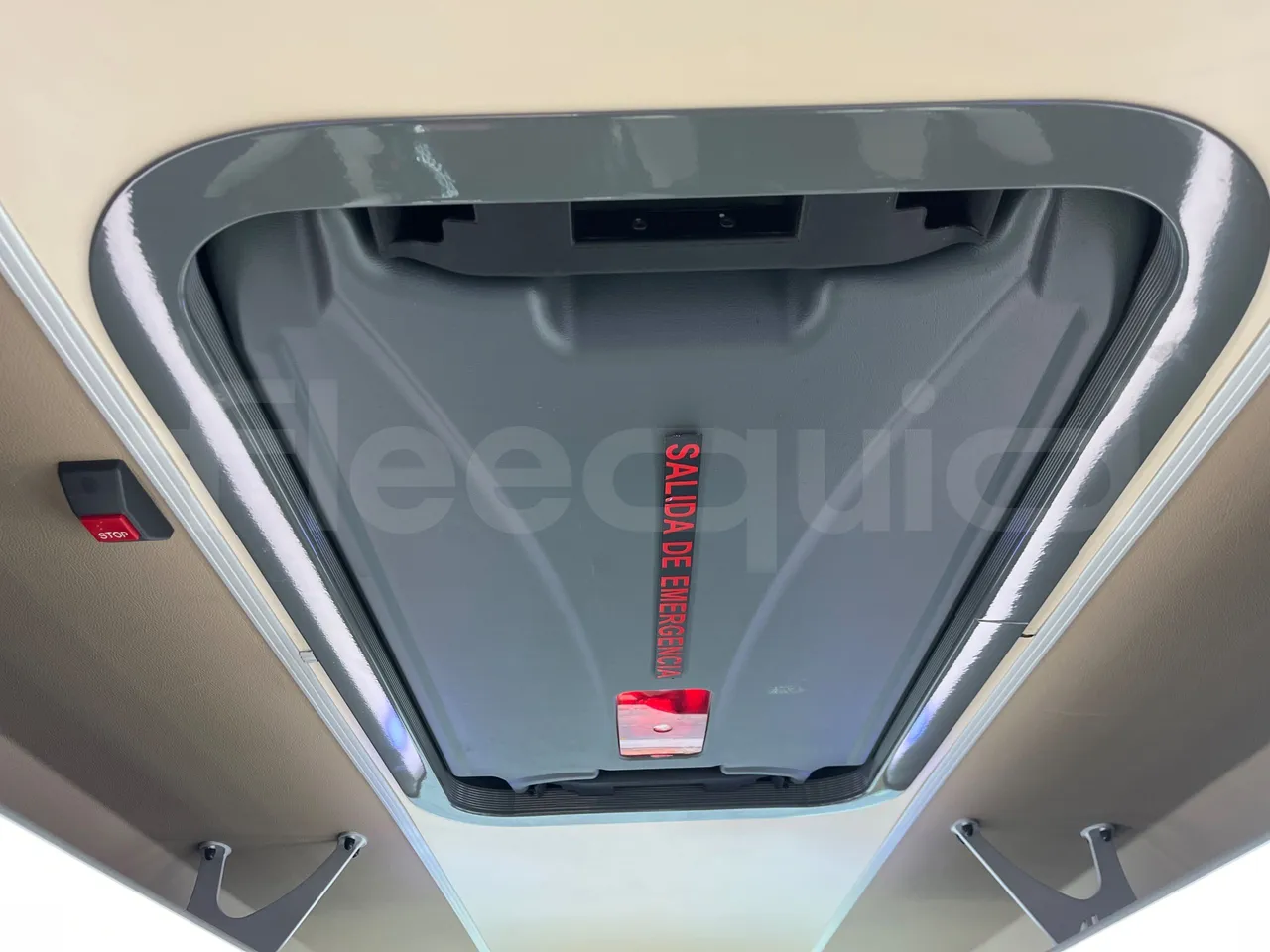 Mercedes-Benz Sprinter UNVI - EUR6/120kW/7.545m - roof hatch 2