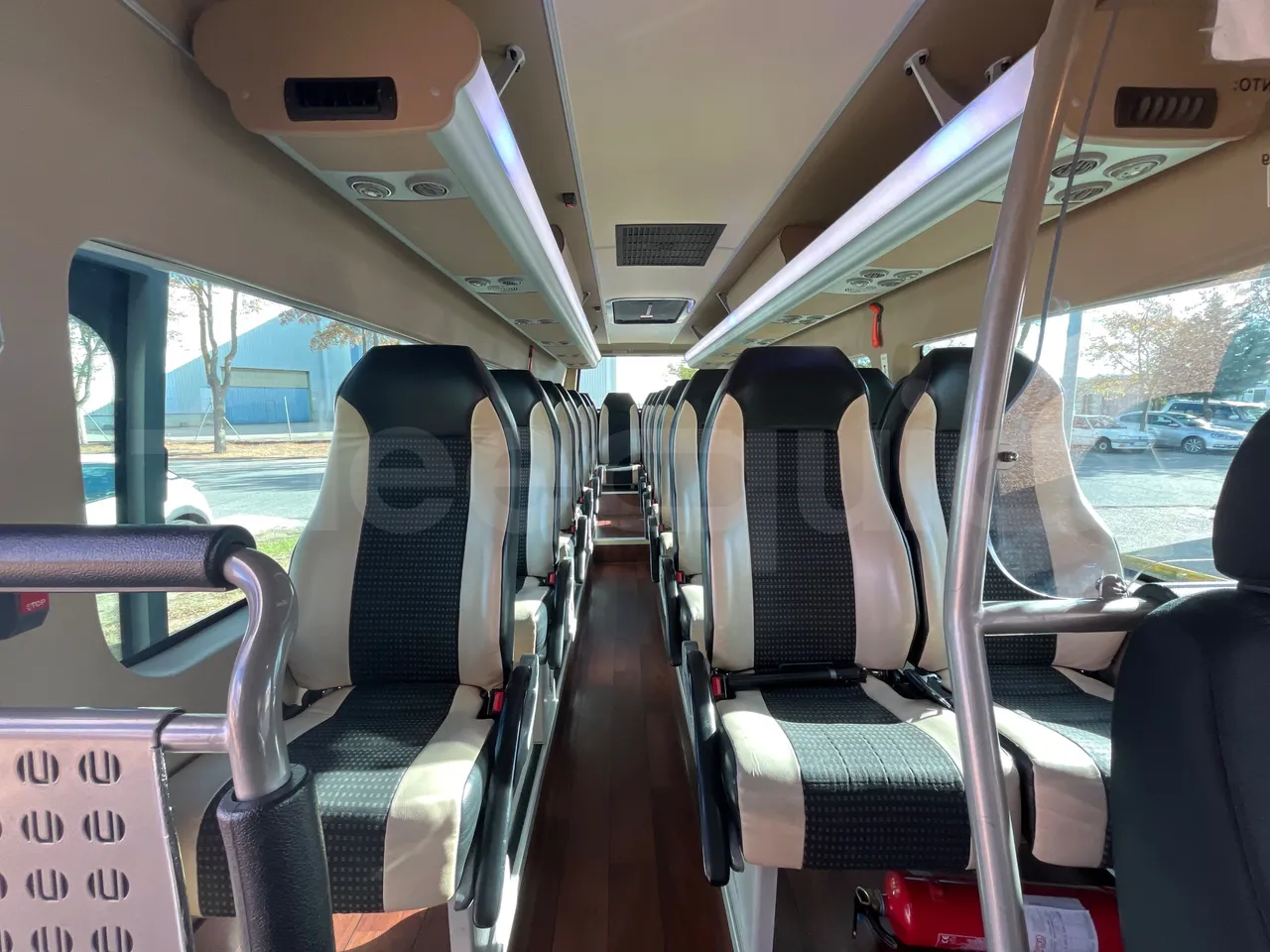 Mercedes-Benz Sprinter UNVI - EUR6/120kW/7.545m - interior reverse seats driver height